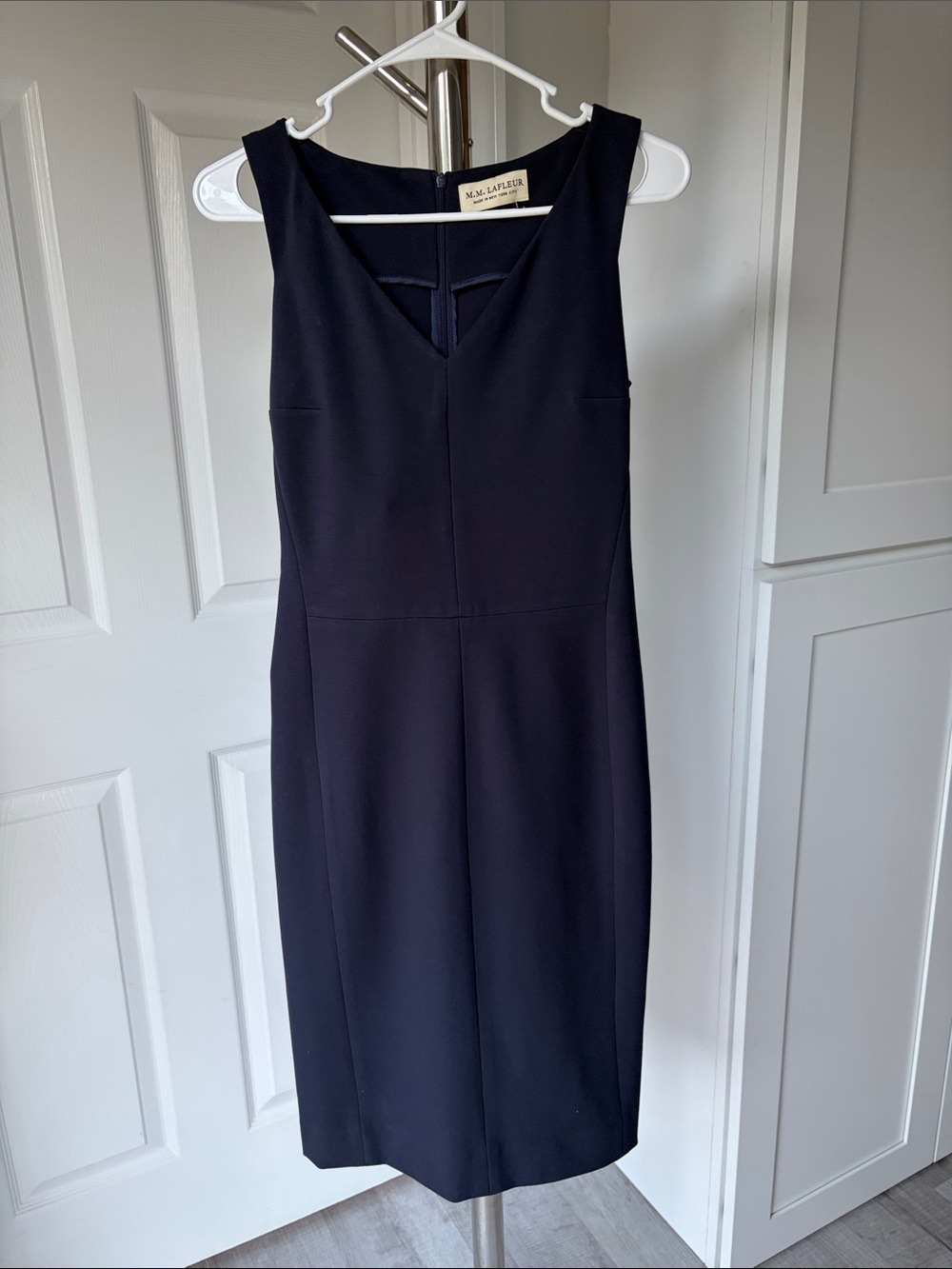 MM Lafleur The Rachel Midnight Blue V-Neck Sheath Dress, Size 4.